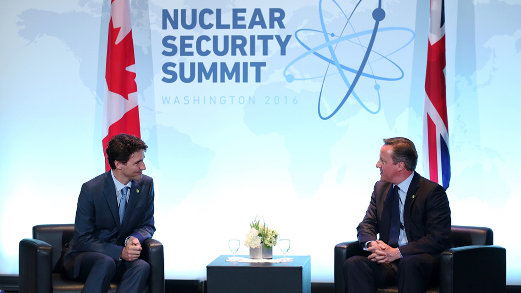 Prime Minister Justin Trudeau meets with Prime Minister David Cameron of the United Kingdom