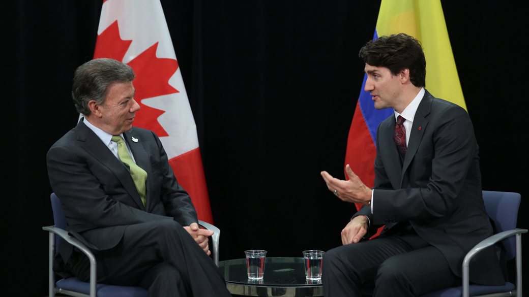 Le premier ministre Justin Trudeau rencontre le président Juan Manuel Santos de la Colombie durant son passage à New York