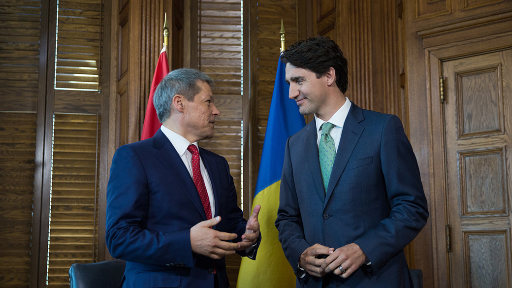 Le premier ministre Justin Trudeau rencontre Dacian Cioloș, premier ministre de la Roumanie