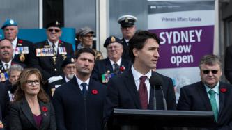 Photo numéro 1 de la galerie de photos Le premier ministre Justin Trudeau participe à la réouverture du bureau d’Anciens Combattants Canada de Sydney, en Nouvelle-Écosse