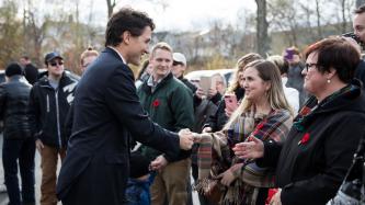 Photo numéro 6 de la galerie de photos Le premier ministre Justin Trudeau participe à la réouverture du bureau d’Anciens Combattants Canada de Sydney, en Nouvelle-Écosse