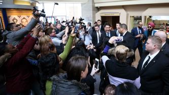 Photo number 2 from the photo gallery Prime Minister Justin Trudeau meets with Mayor Linda Jeffrey in Brampton, Ontario