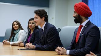 Photo number 3 from the photo gallery Prime Minister Justin Trudeau meets with Mayor Linda Jeffrey in Brampton, Ontario