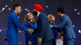 Photo numéro 30 de la galerie de photos Le premier ministre Justin Trudeau, Sophie Grégoire Trudeau et leurs enfants assistent aux célébrations de la Fête du Canada, sur la Colline du Parlement