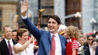 Photo numéro 8 de la galerie de photos Le premier ministre Justin Trudeau, Sophie Grégoire Trudeau et leurs enfants assistent aux célébrations de la Fête du Canada, sur la Colline du Parlement