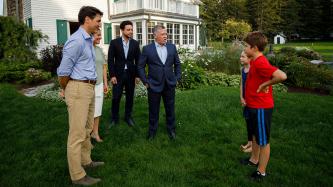 Photo numéro 2 de la galerie de photos Le premier ministre Justin Trudeau et Sophie Grégoire Trudeau accueillent le roi Abdallah II de Jordanie et le prince héritier Hussein au lac Mousseau