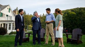 Photo numéro 4 de la galerie de photos Le premier ministre Justin Trudeau et Sophie Grégoire Trudeau accueillent le roi Abdallah II de Jordanie et le prince héritier Hussein au lac Mousseau