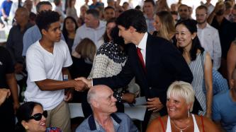 Photo number 5 from the photo gallery Prime Minister Justin Trudeau and Minister Ahmed Hussen take part in a citizenship ceremony in Kelowna, British Columbia